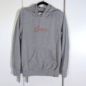 Namibwear Women's Sweater Size Medium